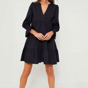 Pomander Place Kenzo Crepe Relaxed Fit Tiered Mini Dress in Navy Size XS Coastal